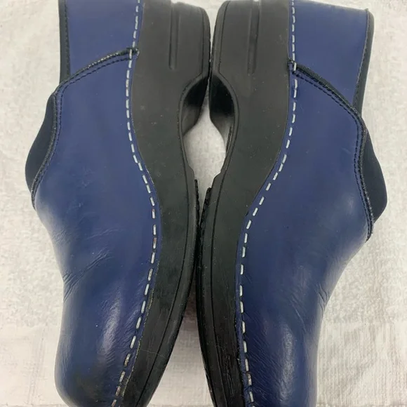 Sanita Black Clogs - Picture 4 of 6